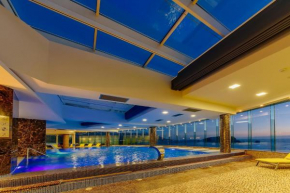 Luxury one bedroom apartment in beachfront apart Hotel